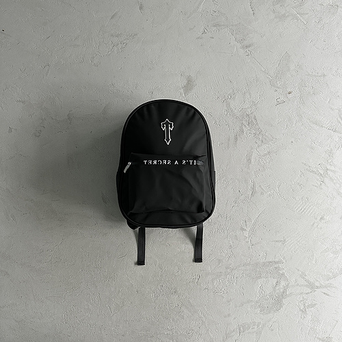 129¥ it's a secret pucksack