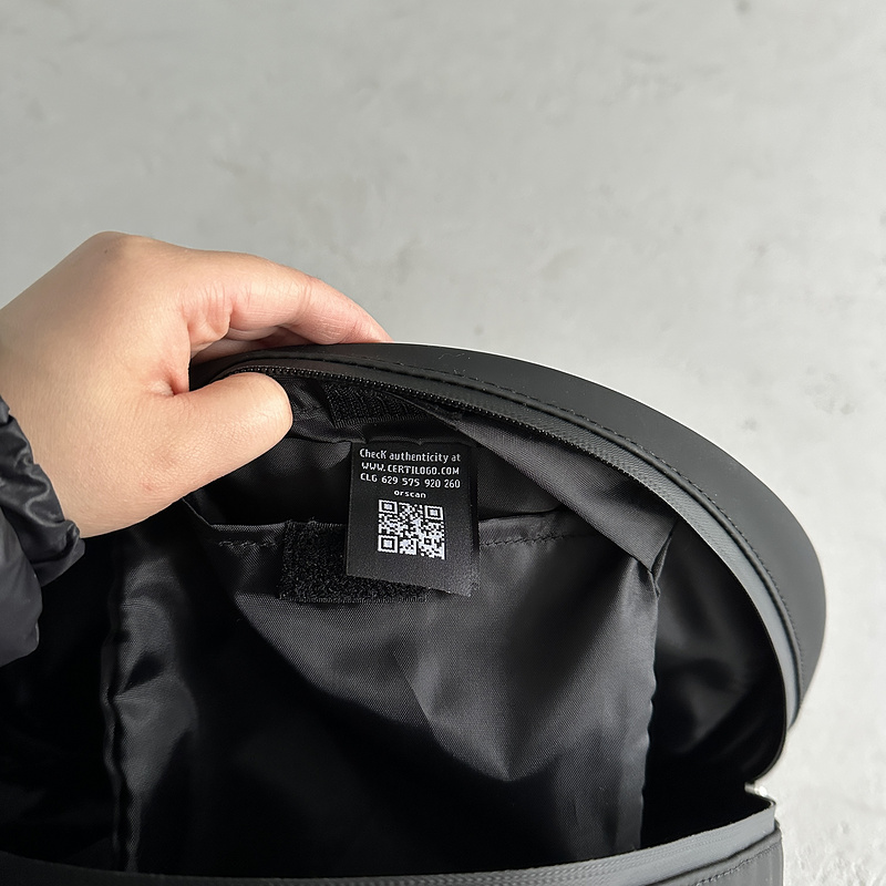 129¥ it's a secret pucksack | Yupoo - Image 12