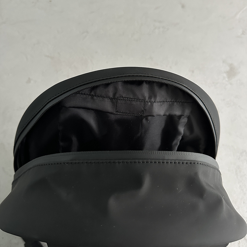 129¥ it's a secret pucksack | Yupoo - Image 14