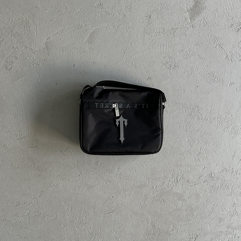83¥ it's a secret bag-black/grey | Yupoo - Image 5