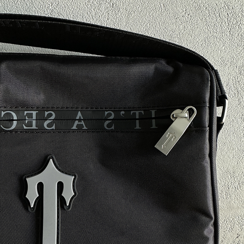 83¥ it's a secret bag-black/grey | Yupoo - Image 7
