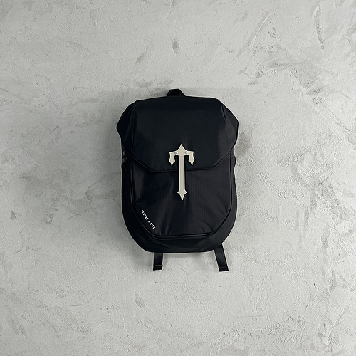 129¥ COBRA T RUCKSACK - BLACK/SILVER