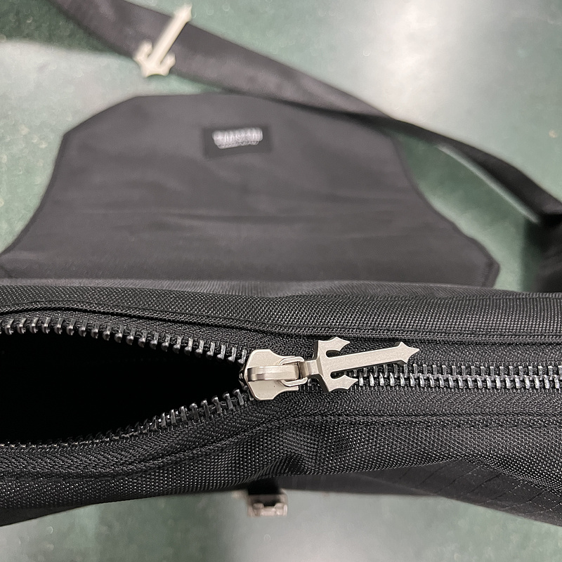 90¥ COBRA T BAG - BLACK / REFLECTIVE | Yupoo - Image 19