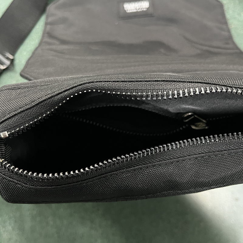 90¥ COBRA T BAG - BLACK/BLACK | Yupoo - Image 16