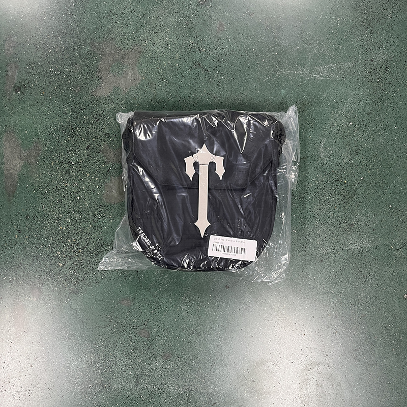90¥ COBRA T BAG - BLACK/SILVER | Yupoo - Image 5