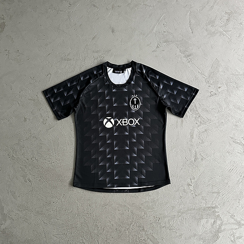 84¥ TS football t-shirts