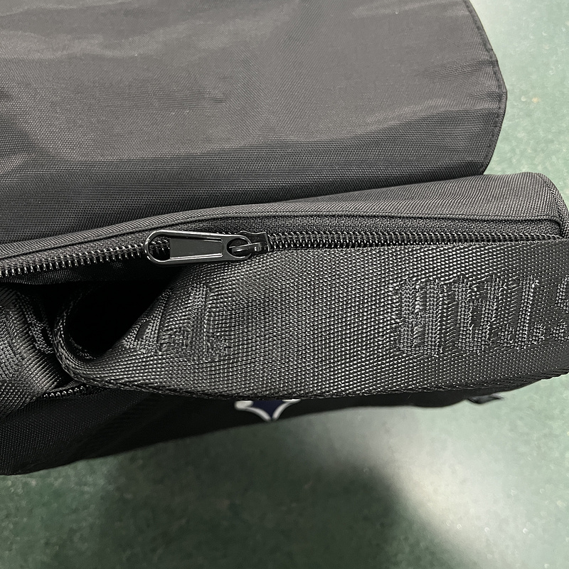 76¥ MESSENGER BAG 1.0 - BLACK / BLUE GRADIENT | Yupoo - Image 8