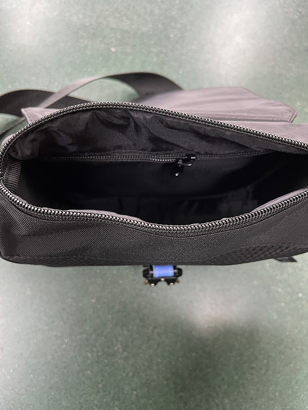 76¥ 1.0IRONGATE T CROSS-BODY BAG - BLACK/Gradient | Yupoo - Image 8