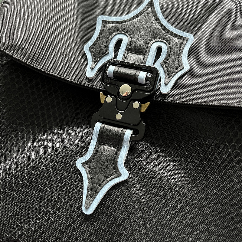 76¥ IRONGATE T CROSS-BODY BAG - BLACK/ice blue | Yupoo - Image 7