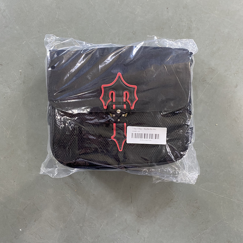 104¥ 2.0 bag-black/red | Yupoo - Image 4