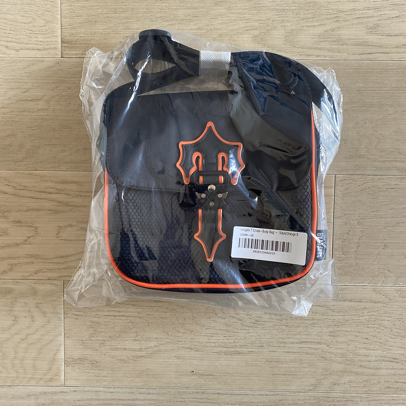 76¥ Trapstar Messenger Bag 1.0-Black/Orange | Yupoo - Image 3