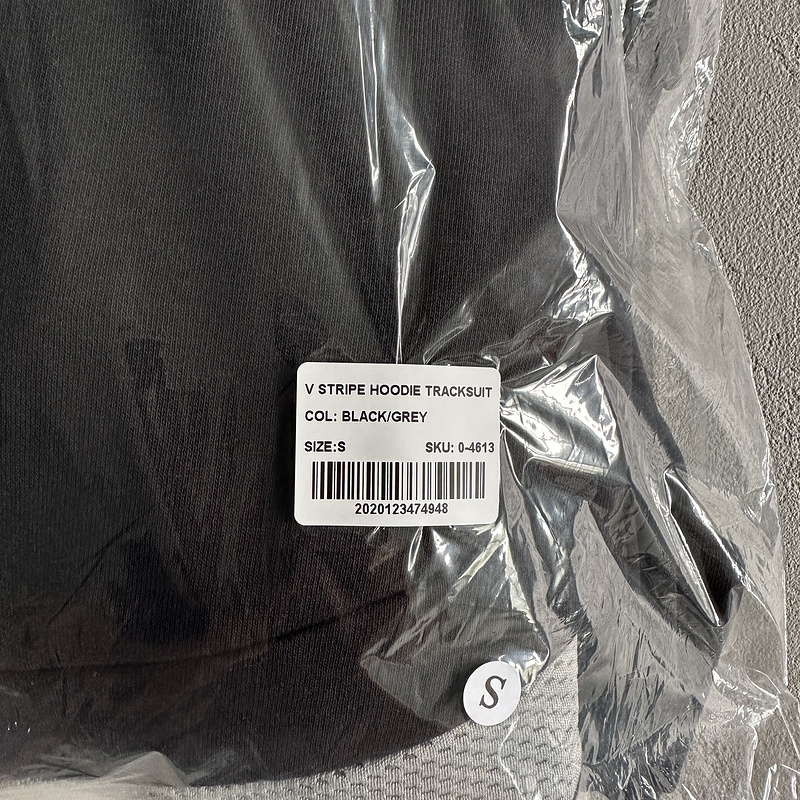 252¥ v etripe hoodie tracksuit-black/grey | Yupoo - Image 5