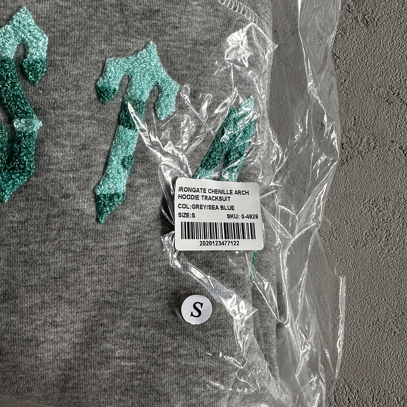 252¥ irongate chenille arch hoodie tracksuit  Grey/sea blue | Yupoo - Image 5