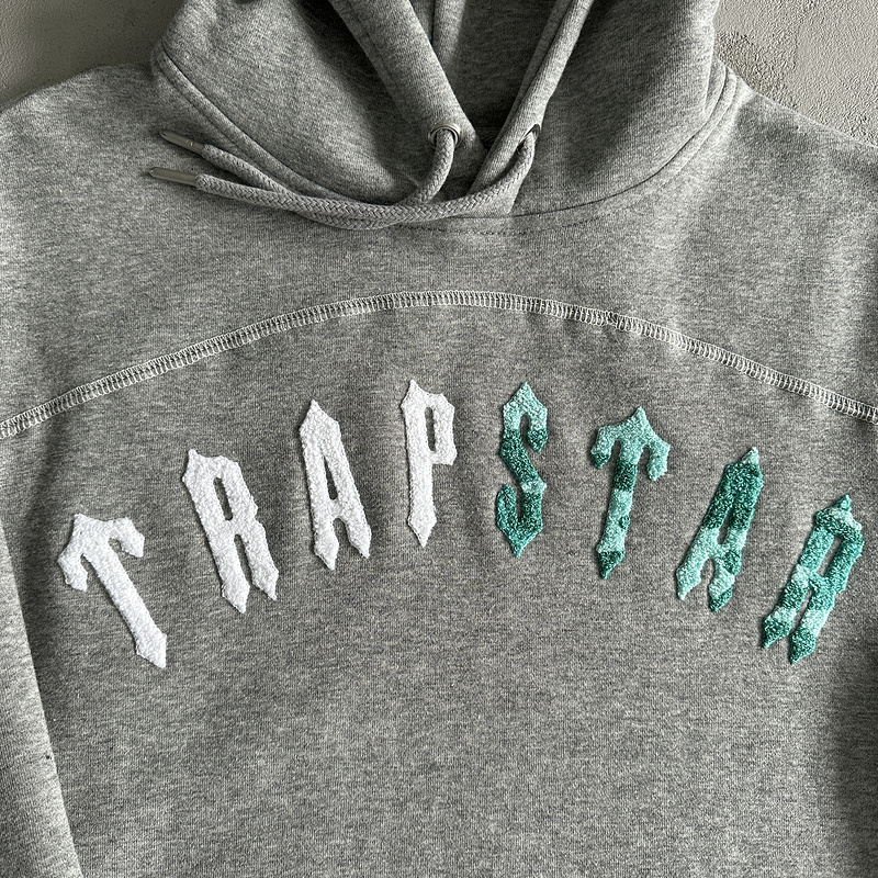 252¥ irongate chenille arch hoodie tracksuit  Grey/sea blue | Yupoo - Image 8
