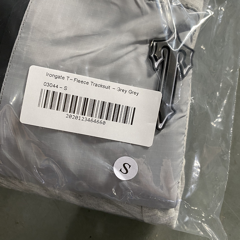 266¥ Iorgat T fleece tarcksuit | Yupoo - Image 7