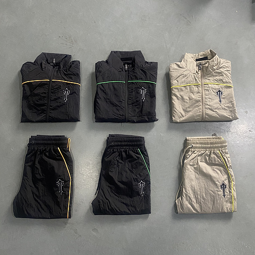 252¥ arch panel shellsuit 