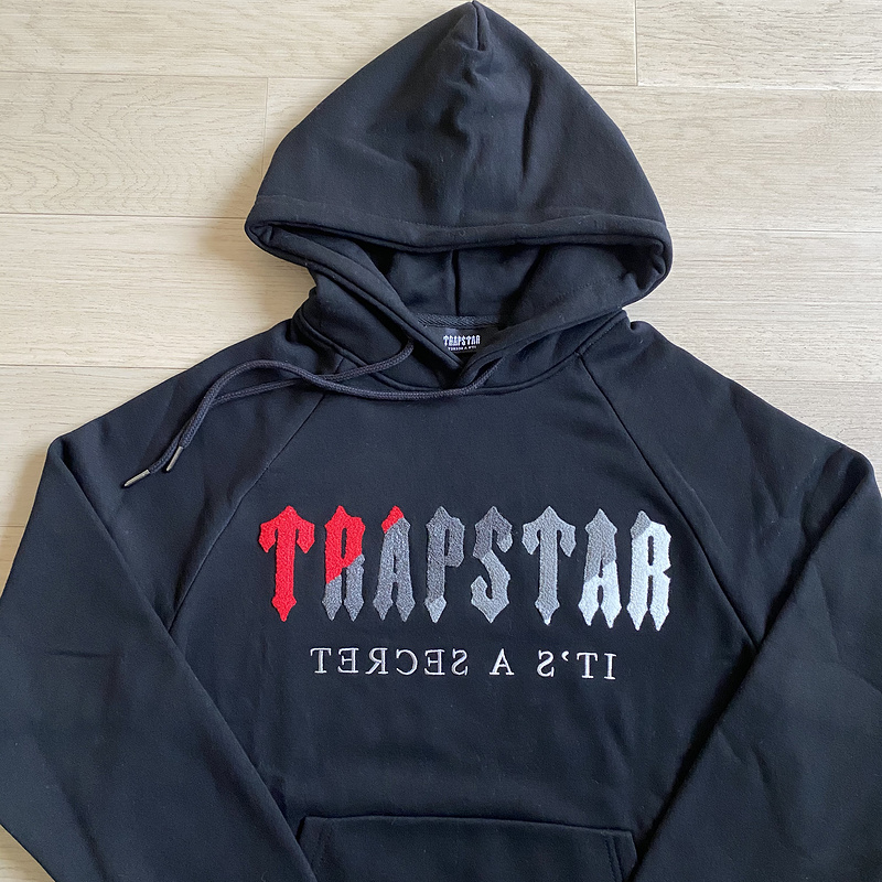 252¥  Trapstar Chenille Decoded Hooded Tracksuit | Yupoo - Image 6