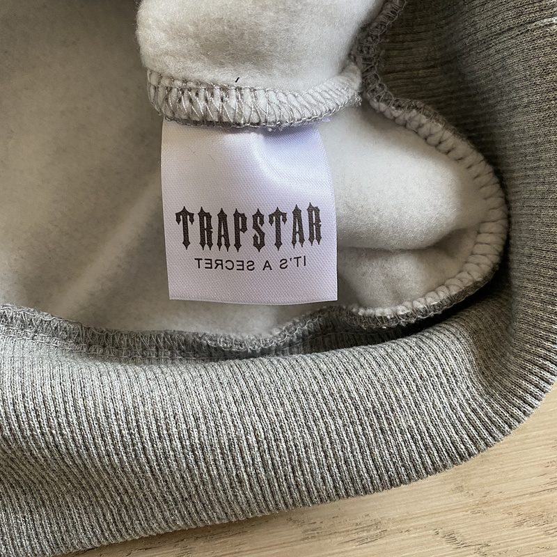 252¥  Trapstar Chenille Decoded Hooded Tracksuit | Yupoo - Image 22