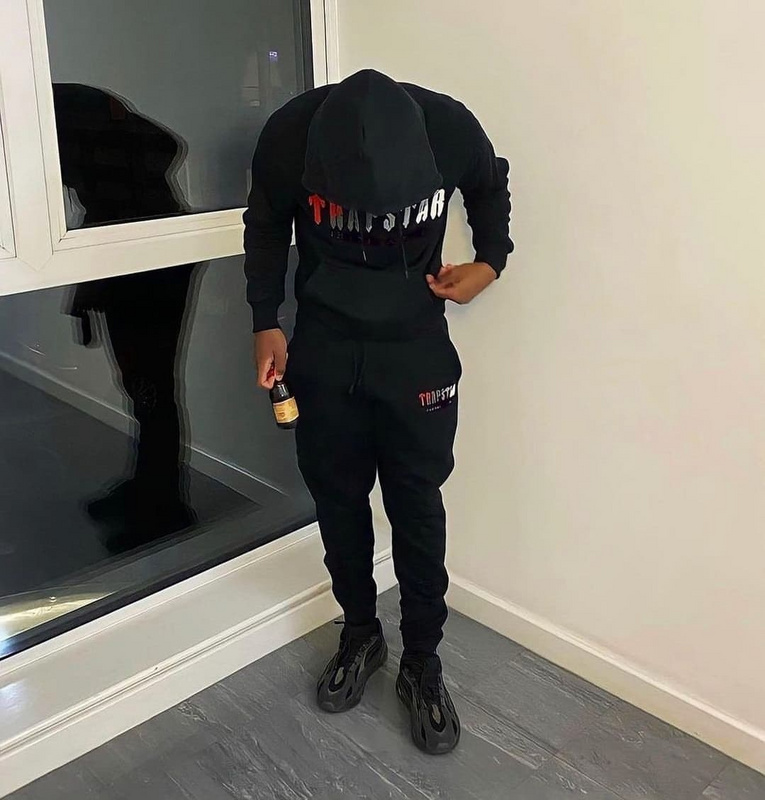 252¥  Trapstar Chenille Decoded Hooded Tracksuit | Yupoo - Image 41