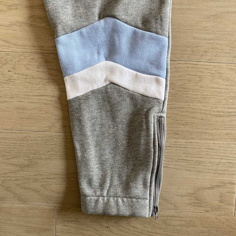 266¥ V-Stripe Hooded Tracksuit | Yupoo - Image 21