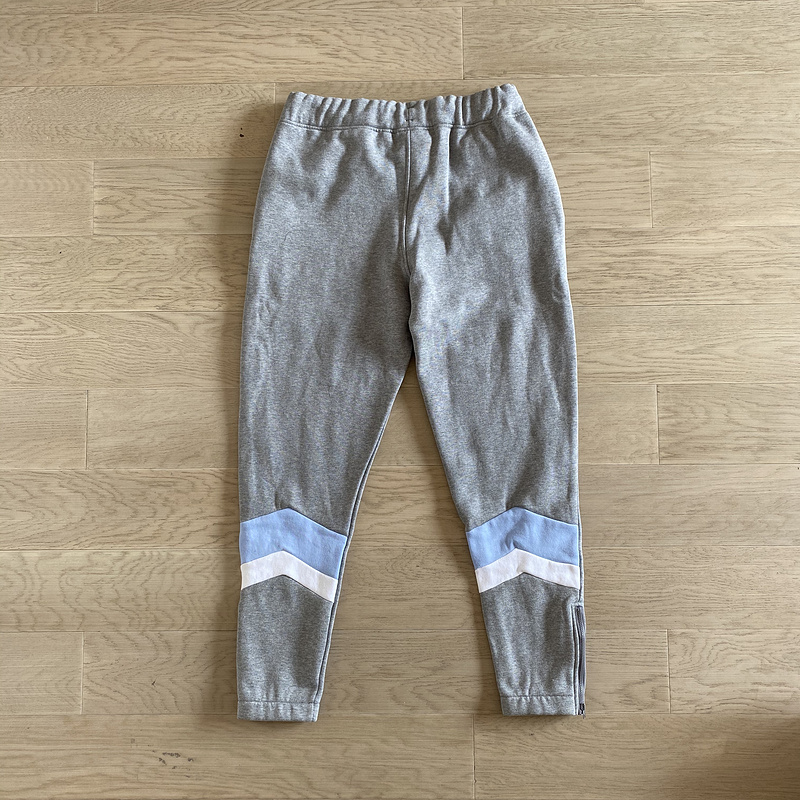 266¥ V-Stripe Hooded Tracksuit | Yupoo - Image 22