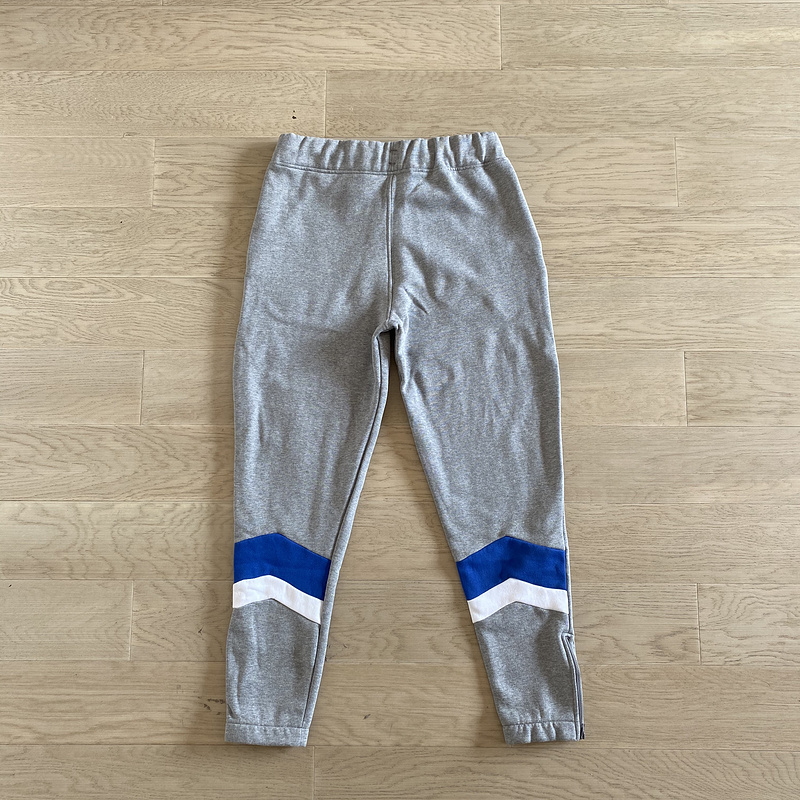 266¥ V-Stripe Hooded Tracksuit | Yupoo - Image 55