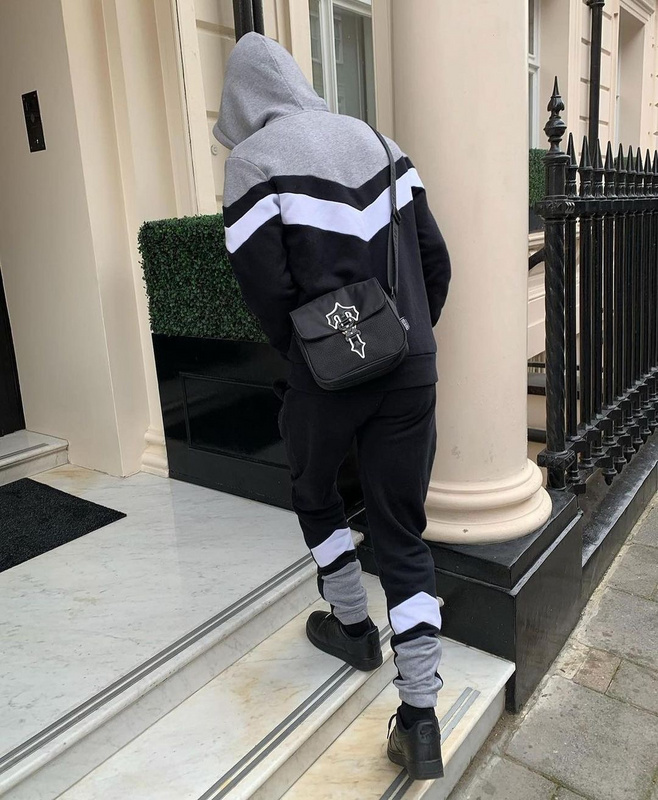 266¥ V-Stripe Hooded Tracksuit | Yupoo - Image 57