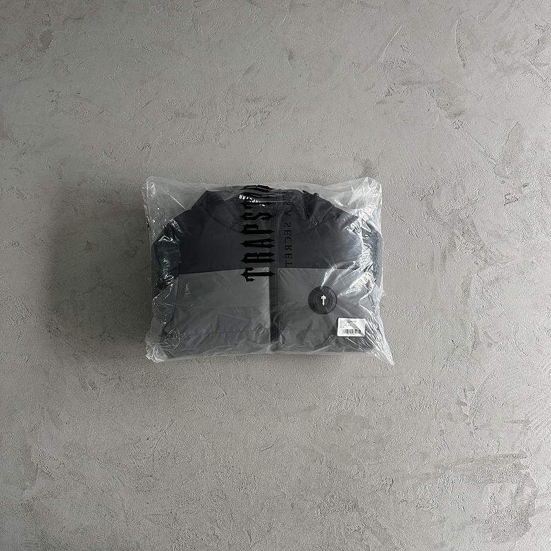 293¥ decoded puffer-grey/black | Yupoo - Image 4