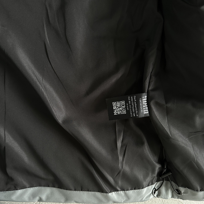 293¥ decoded puffer-grey/black | Yupoo - Image 19