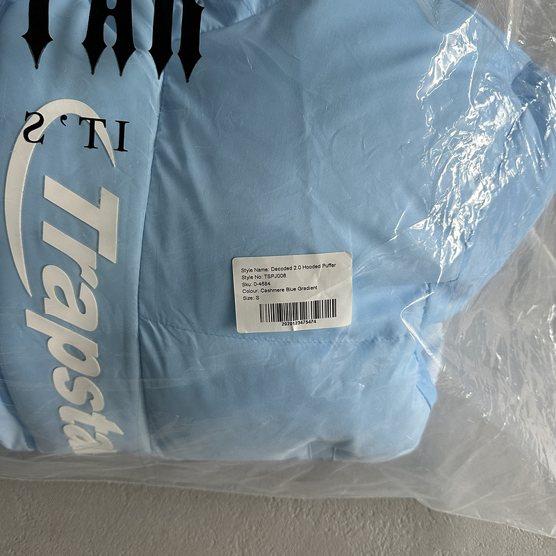 279¥ Decoded 2.0 Hooded Puffer Cashmere Blue Gradient Jacket | Yupoo - Image 5