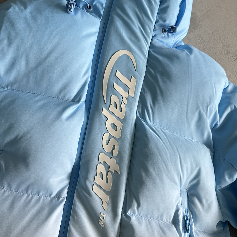 279¥ Decoded 2.0 Hooded Puffer Cashmere Blue Gradient Jacket | Yupoo - Image 9