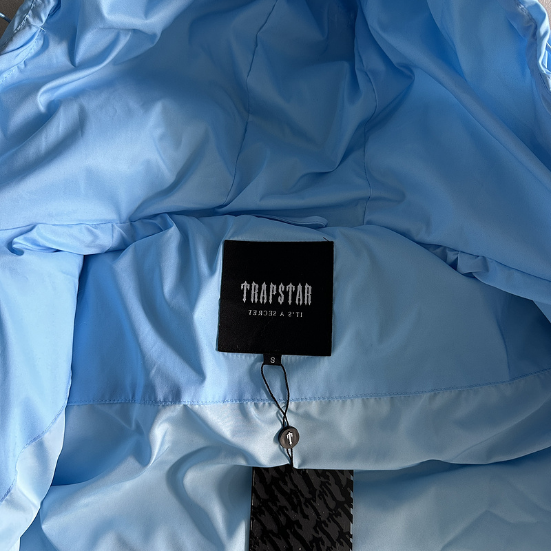 279¥ Decoded 2.0 Hooded Puffer Cashmere Blue Gradient Jacket | Yupoo - Image 16
