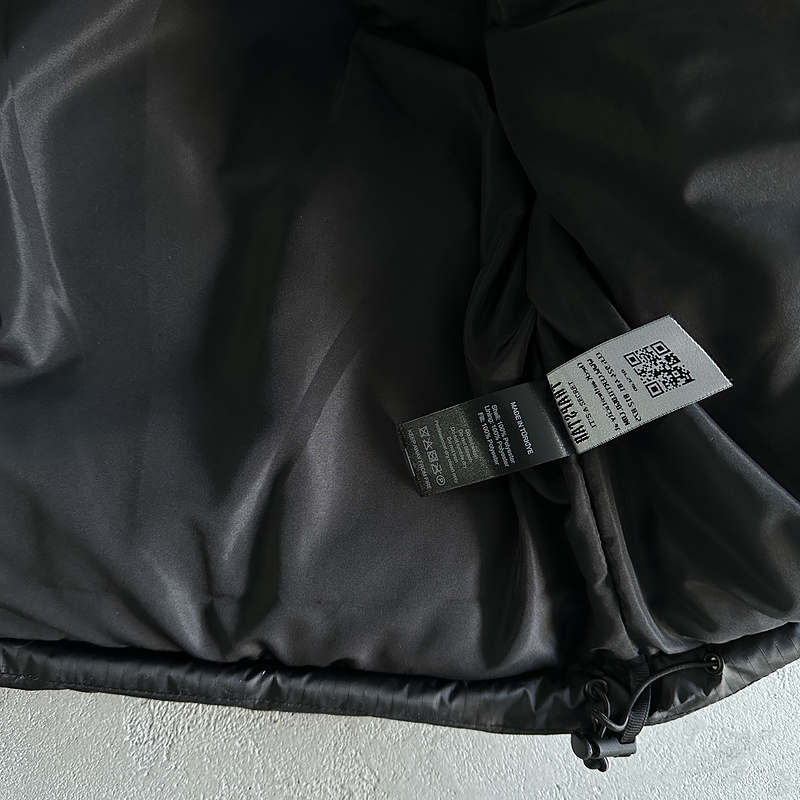 293¥Shooters Detachable Hooded Puffer jacket-triple black | Yupoo - Image 19