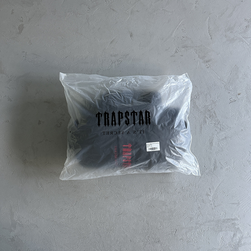 293¥ decoded 2022 hooded puffer-black/red | Yupoo - Image 4