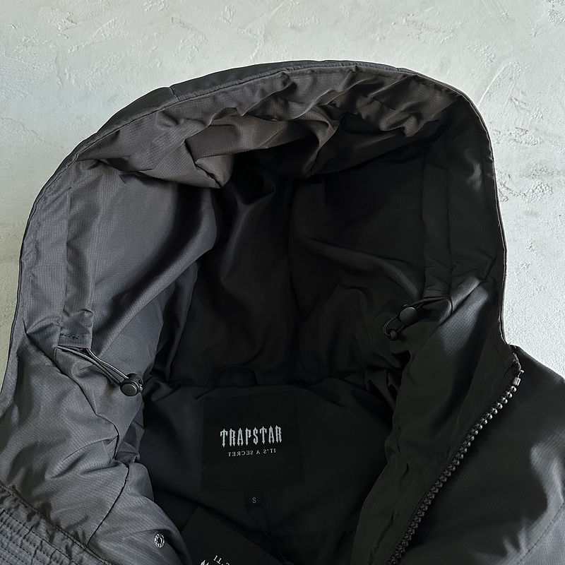 293¥ decoded 2022 hooded puffer-black/red | Yupoo - Image 10