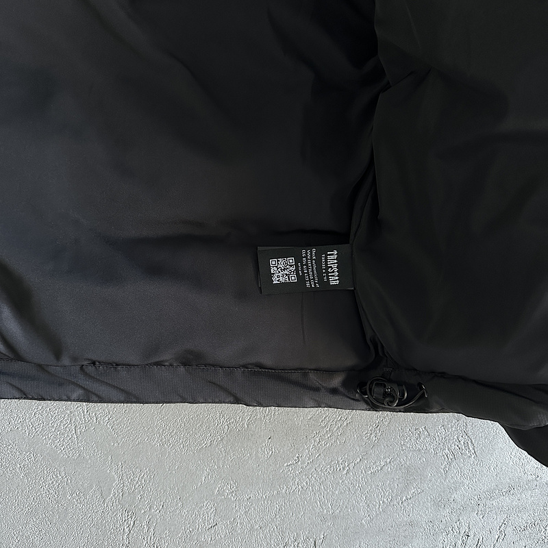 293¥ decoded 2022 hooded puffer-black/red | Yupoo - Image 19