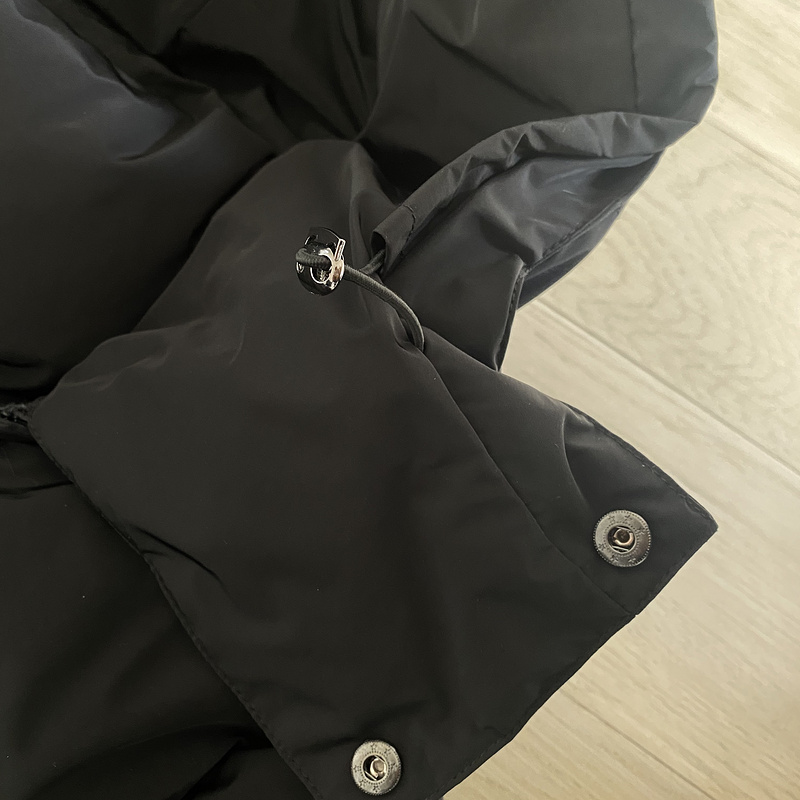 300¥ Oversized Irongate Puffer Jacket - Black | Yupoo - Image 10