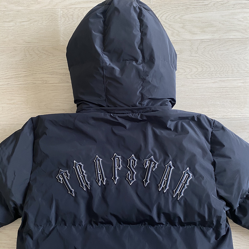 300¥ Oversized Irongate Puffer Jacket - Black | Yupoo - Image 16