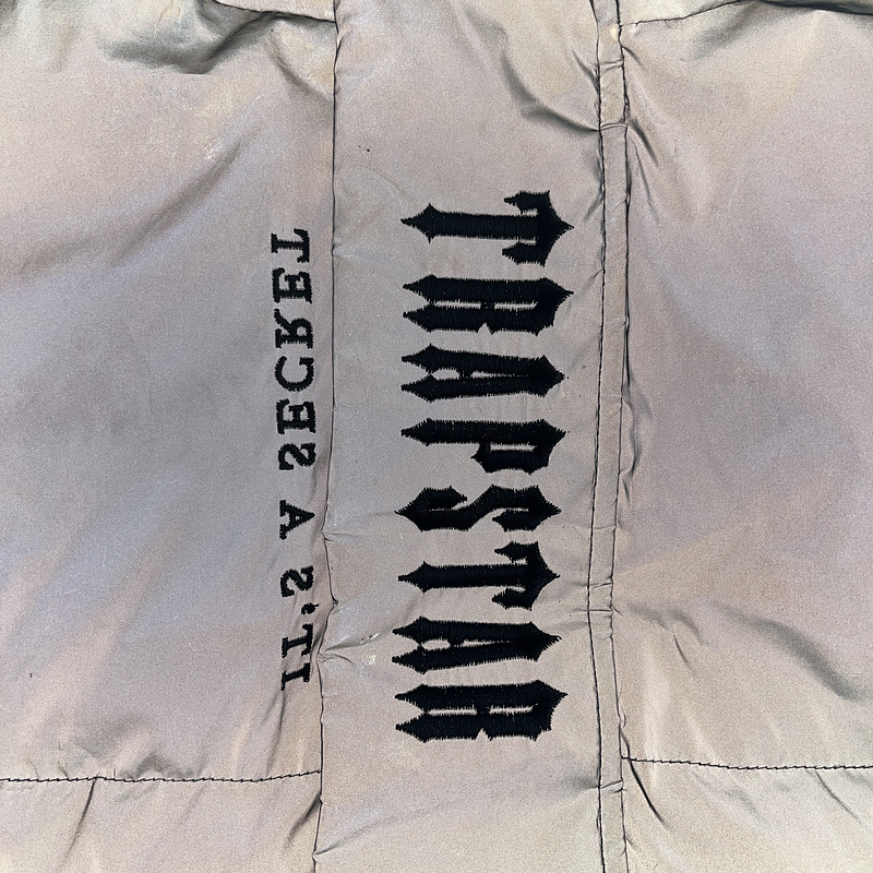 293¥ decoded 2.0 hooded puffer-reflective | Yupoo - Image 9