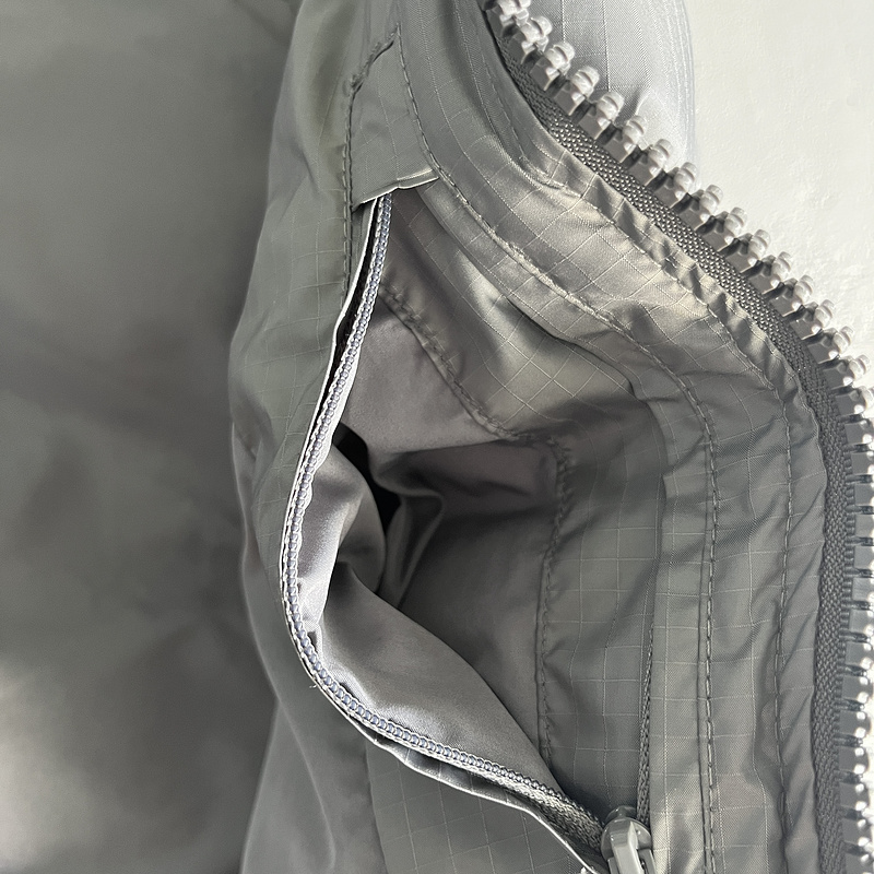199¥ shooters gilet-grey/reflective | Yupoo - Image 20