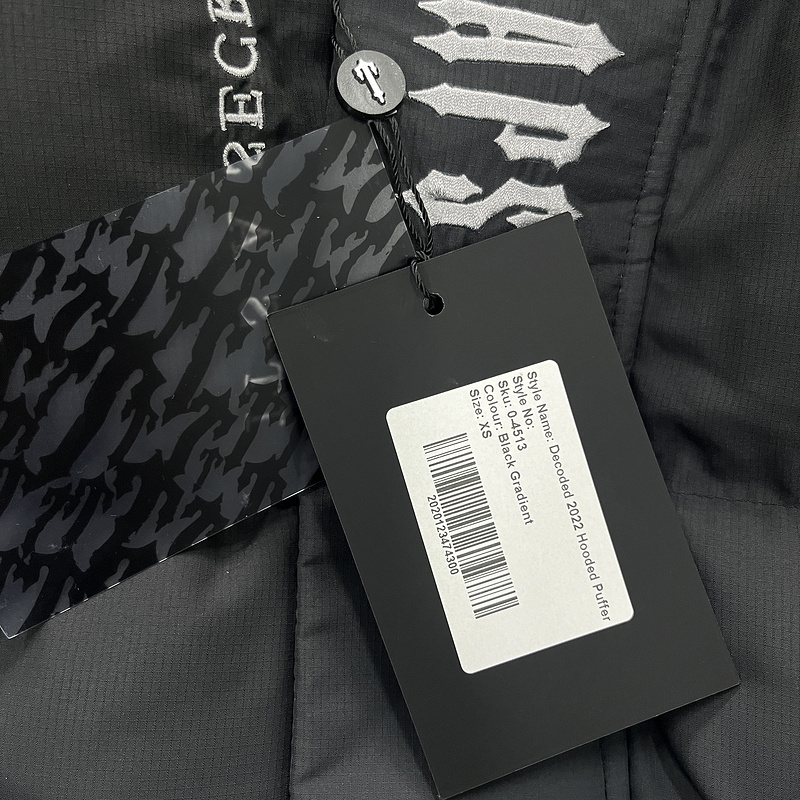 293¥ DECODED 2022 HOODED PUFFER-BLACK GRADIENT | Yupoo - Image 17