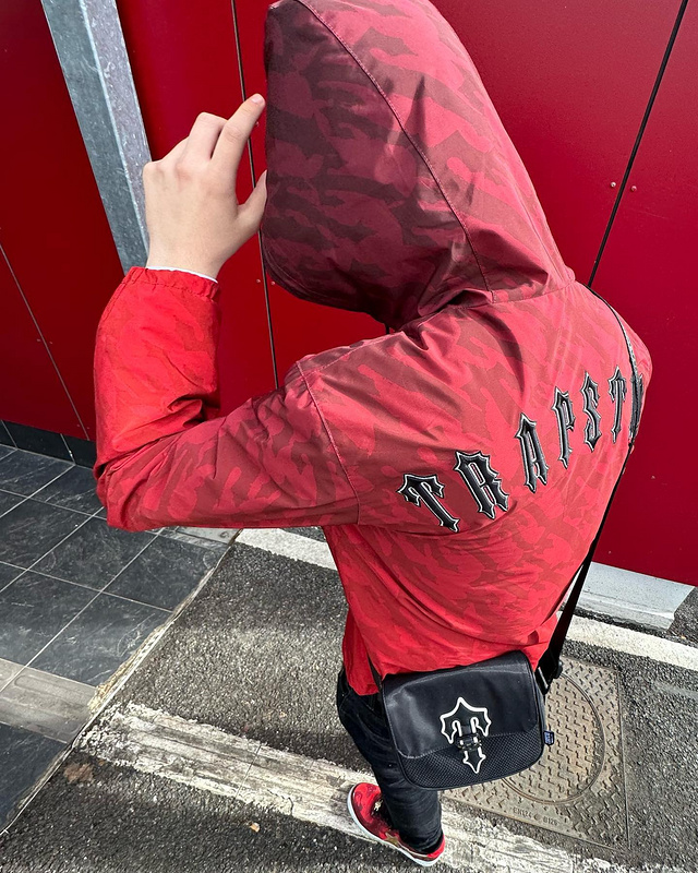 168¥ IRONGATE T WINDBREAKER - RED | Yupoo - Image 24