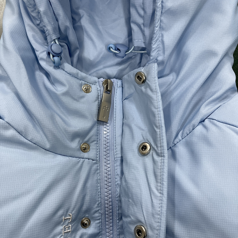 266¥ WOMEN'S DECODED HOODED PUFFER 2.0 JACKET -ICE BLUE | Yupoo - Image 18