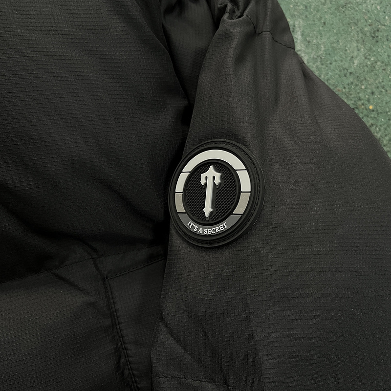 266¥ WOMEN'S DECODED HOODED PUFFER 2.0 JACKET - BLACK | Yupoo - Image 12