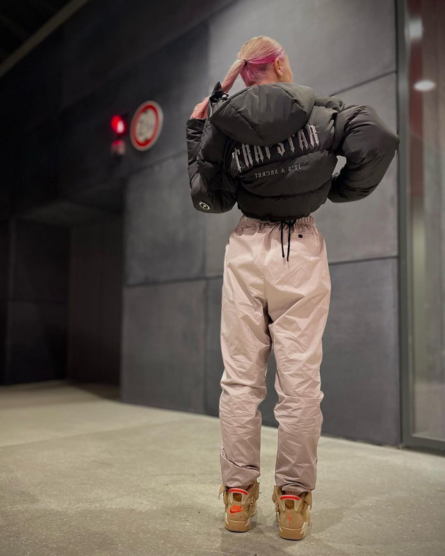 266¥ WOMEN'S DECODED HOODED PUFFER 2.0 JACKET - BLACK | Yupoo - Image 34
