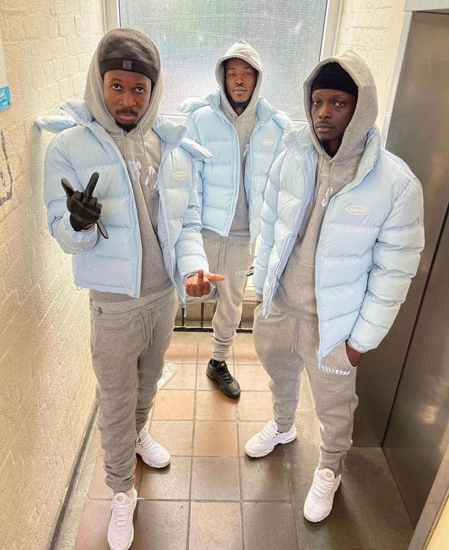 293¥ ICE BLUE HYPERDRIVE DETACHABLE HOOD PUFFER JACKET | Yupoo - Image 22