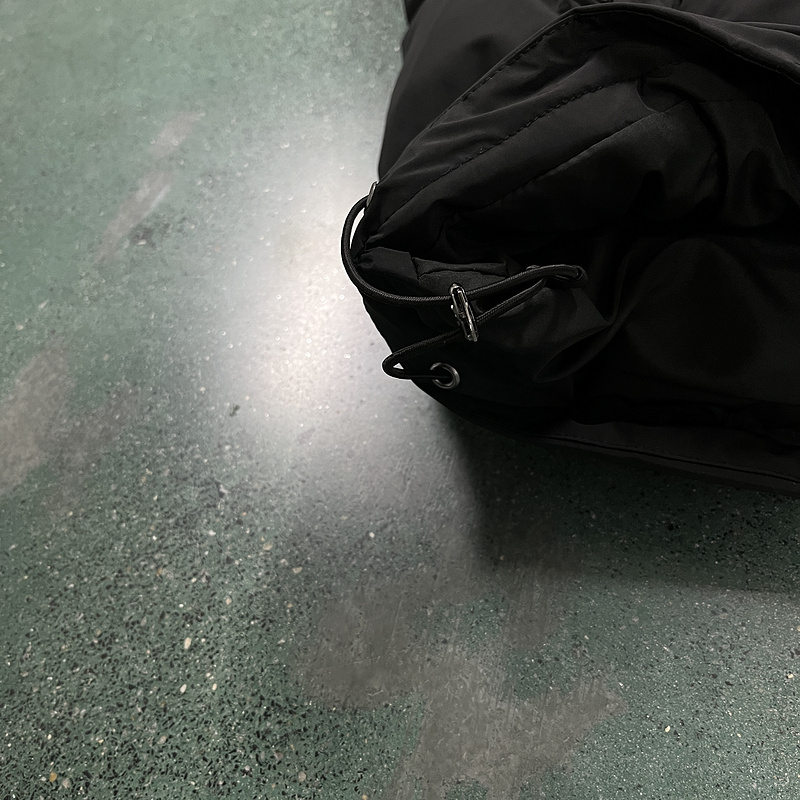 293¥ TRIPLE BLACK HYPERDRIVE DETACHABLE HOOD PUFFER JACKET | Yupoo - Image 21