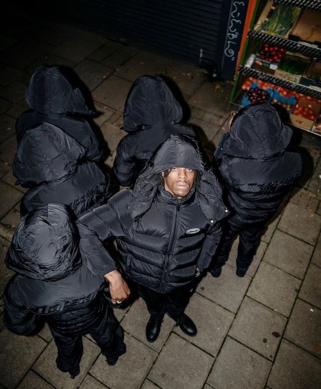 293¥ TRIPLE BLACK HYPERDRIVE DETACHABLE HOOD PUFFER JACKET | Yupoo - Image 24