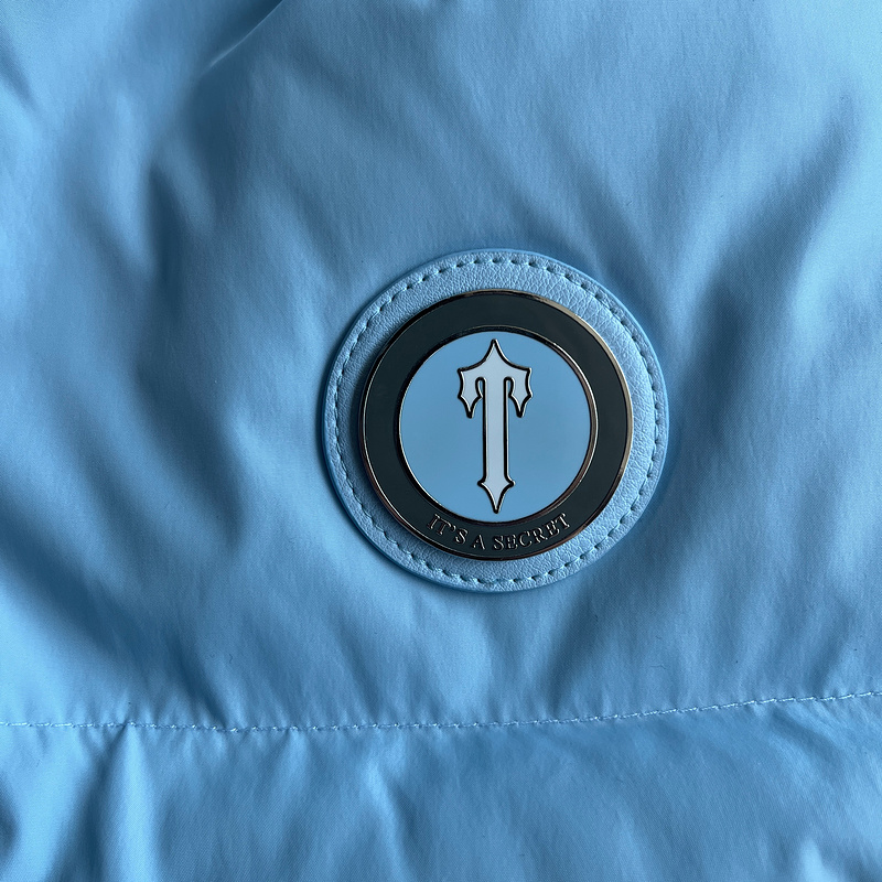 252¥ womens irongate detachable hooded puffer - baby blue | Yupoo - Image 8