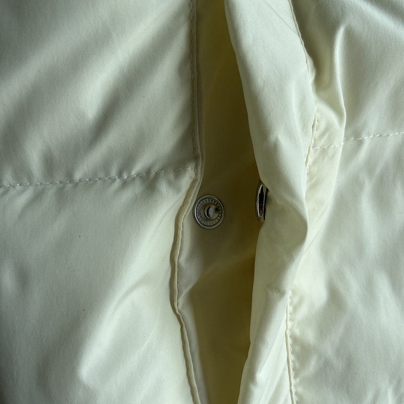 252¥ womens irongate detachable hooded puffer - cream | Yupoo - Image 17